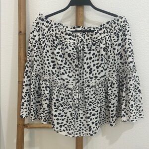 Source Unknown Black and White Smocked Blouse